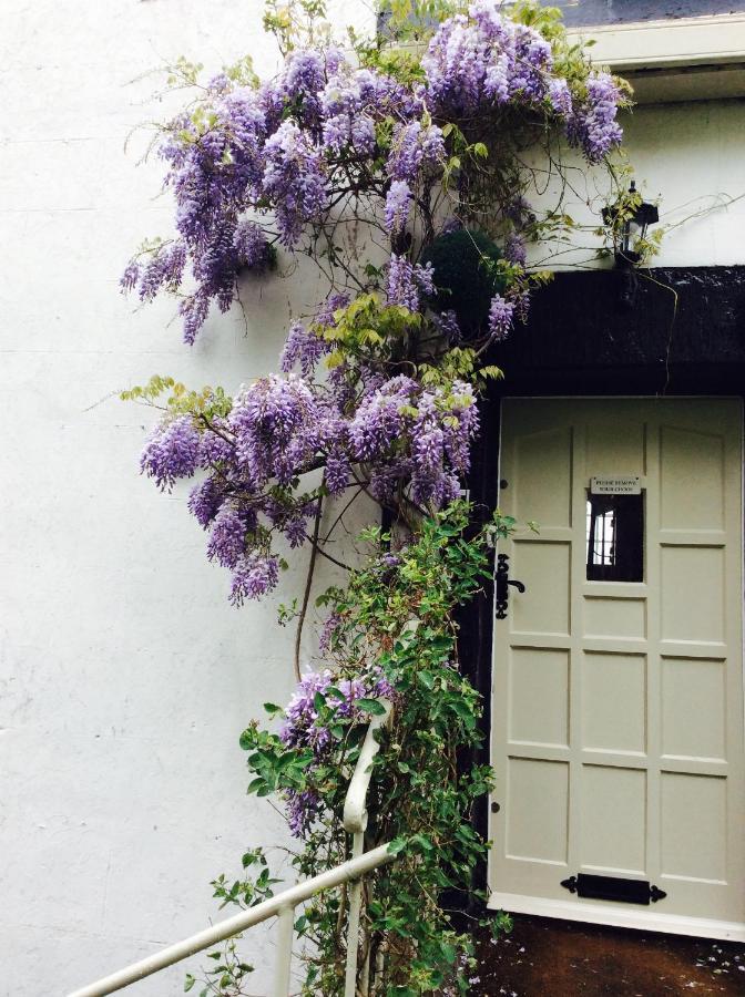 Willow Cottage B&B Yeadon Dış mekan fotoğraf