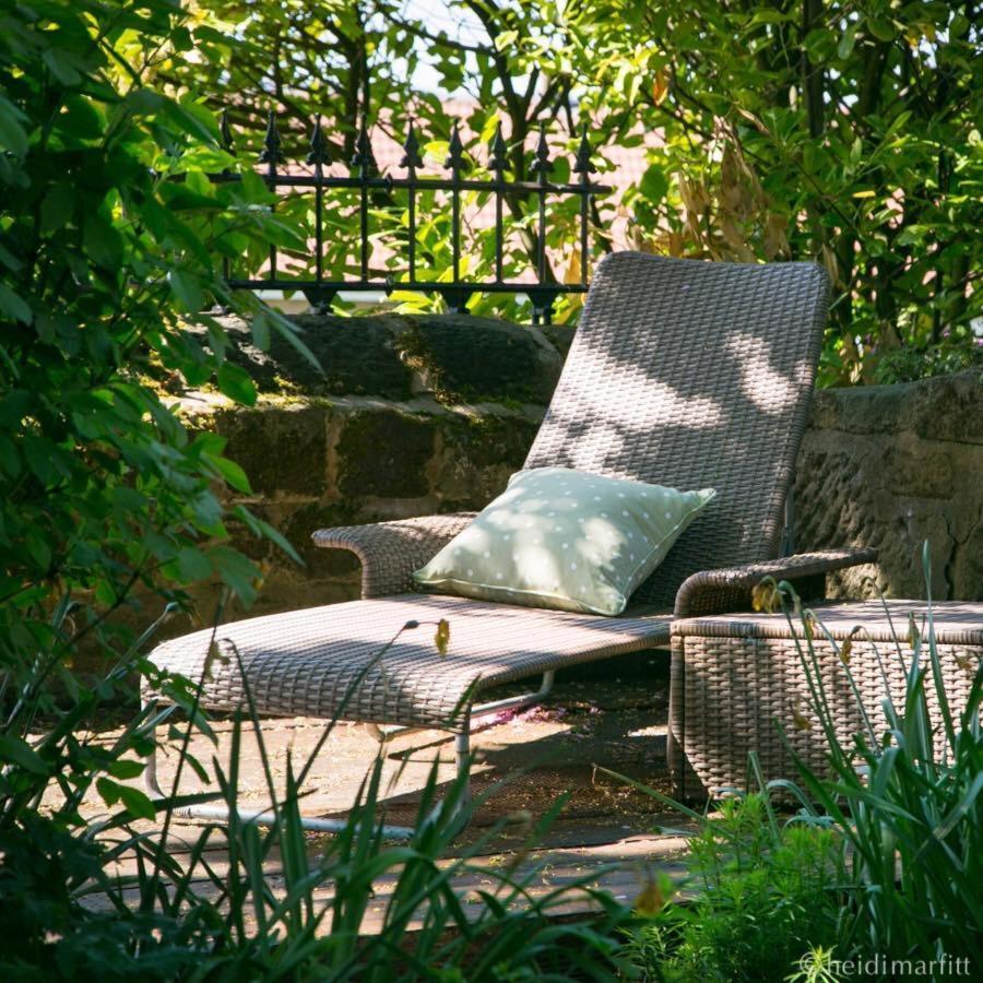 Willow Cottage B&B Yeadon Dış mekan fotoğraf